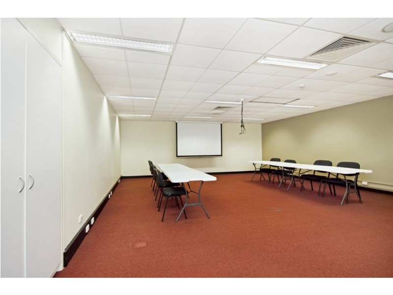 1 MANNING STREET, South Gladstone QLD 4680