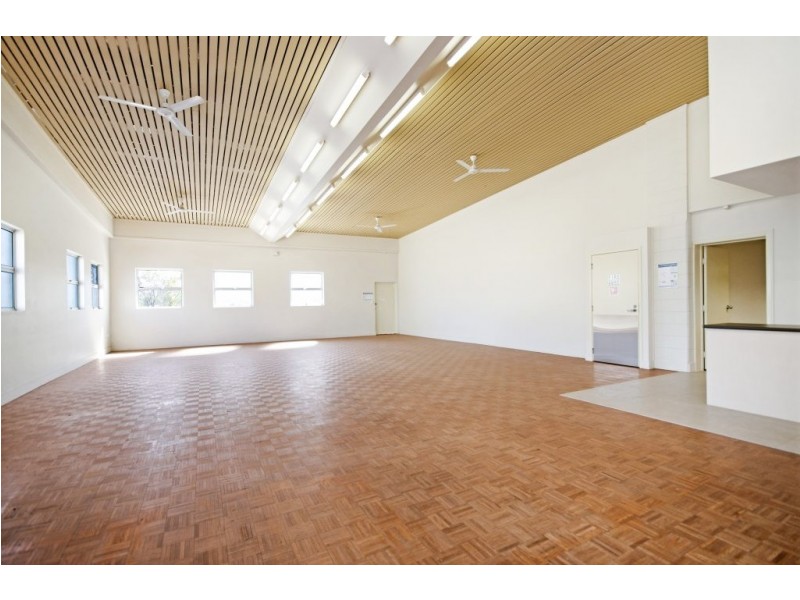 1 MANNING STREET, South Gladstone QLD 4680