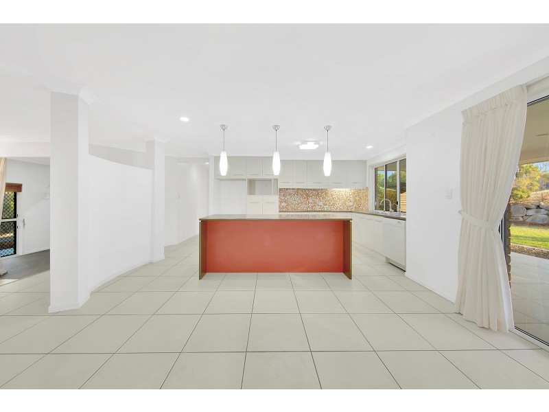 22 CARTHURBIE COURT, New Auckland QLD 4680