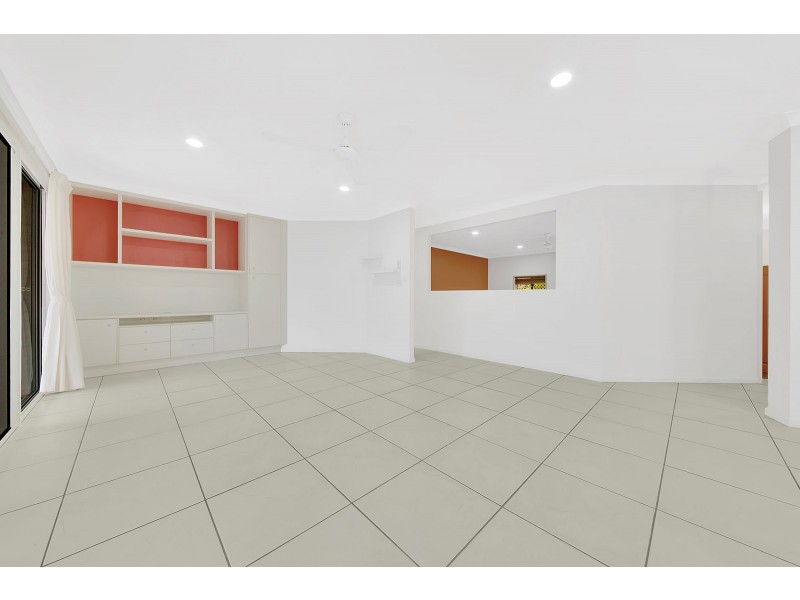 22 CARTHURBIE COURT, New Auckland QLD 4680