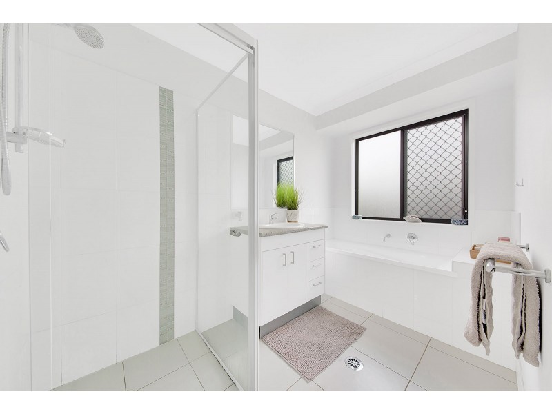 28 SHEARWATER DRIVE, Glen Eden QLD 4680