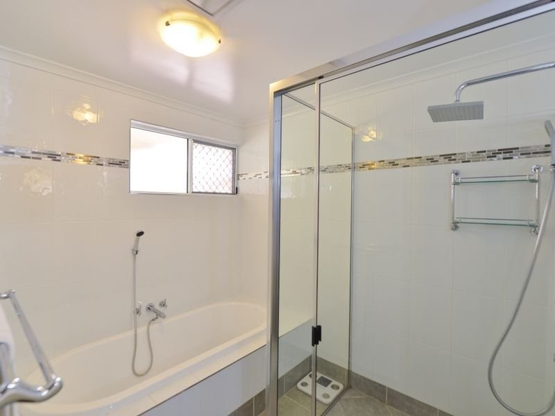 43 INTREPID STREET, Clinton QLD 4680