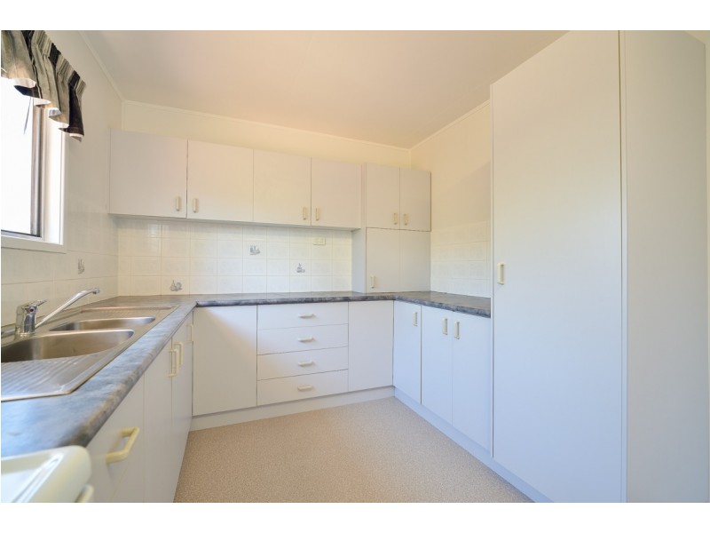 98 ALLUNGA DRIVE, Glen Eden QLD 4680