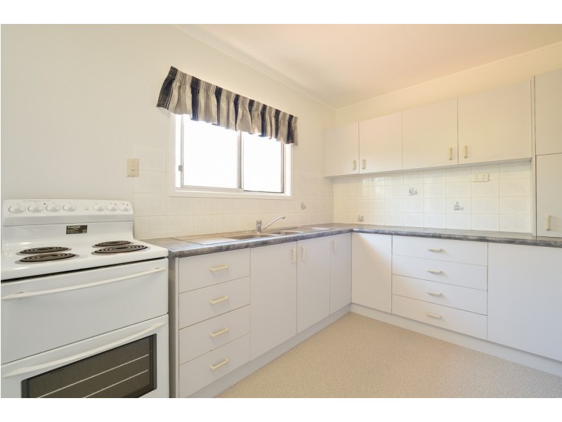 98 ALLUNGA DRIVE, Glen Eden QLD 4680