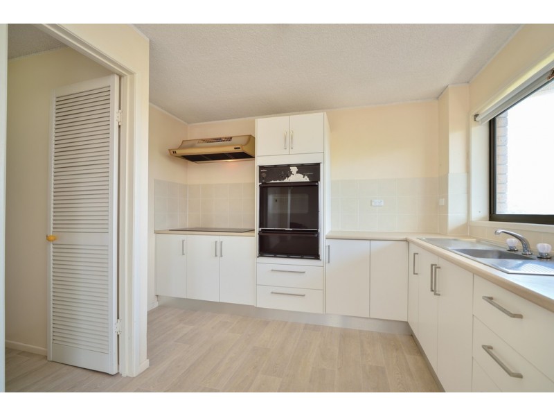 13/7 KENT STREET, West Gladstone QLD 4680