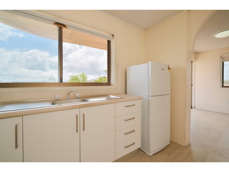 13/7 KENT STREET, West Gladstone QLD 4680