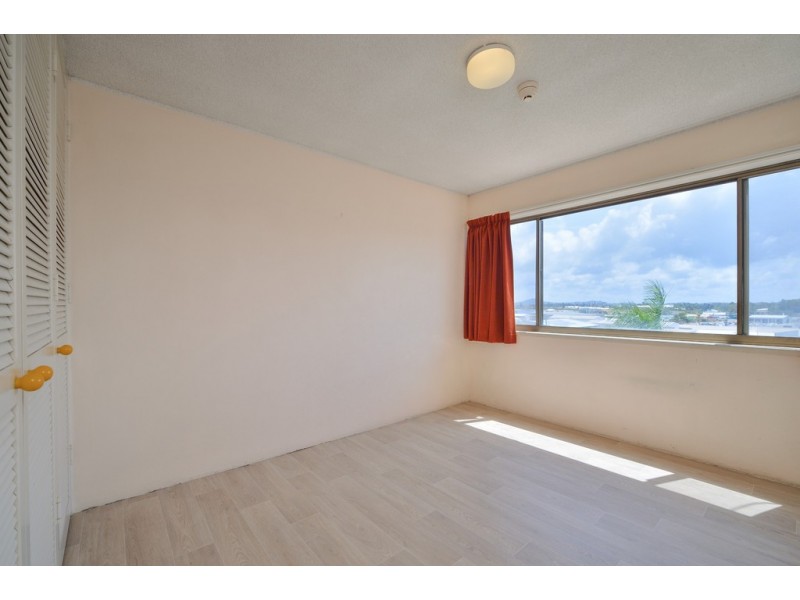 13/7 KENT STREET, West Gladstone QLD 4680