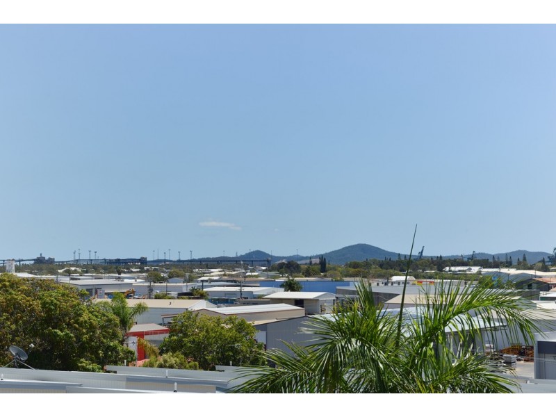 13/7 KENT STREET, West Gladstone QLD 4680