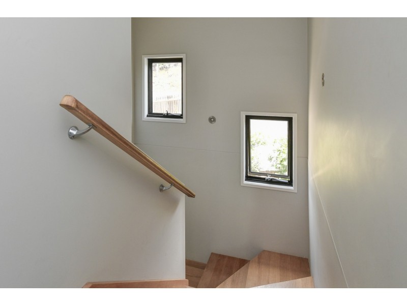 27 WEST RIDGE CRESCENT, West Gladstone QLD 4680