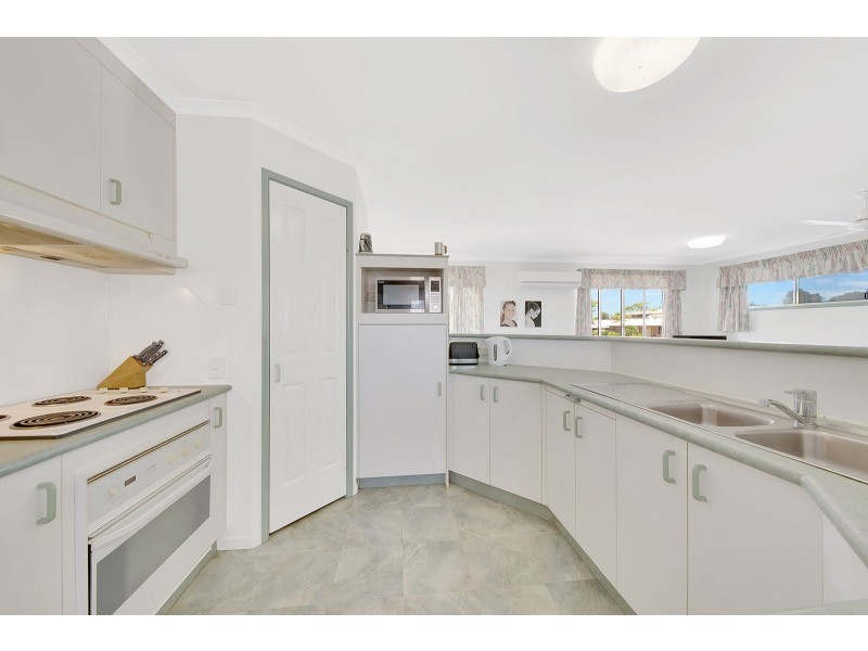 92 DIXON DRIVE, Telina QLD 4680