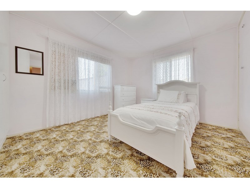18 MCCRAY STREET, Barney Point QLD 4680