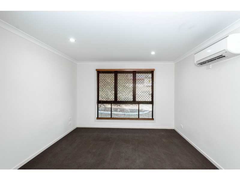 4 BEAVER AVENUE, South Gladstone QLD 4680