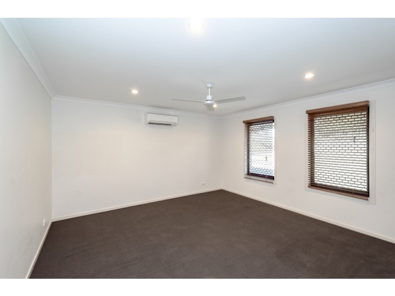 4 BEAVER AVENUE, South Gladstone QLD 4680