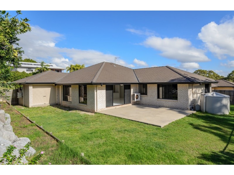 4 BEAVER AVENUE, South Gladstone QLD 4680