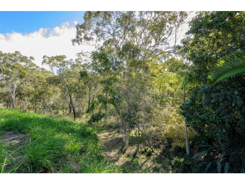 4 BEAVER AVENUE, South Gladstone QLD 4680