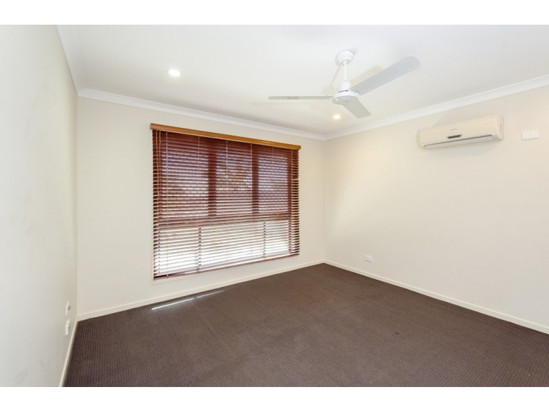 3 ALBATROS CLOSE, South Gladstone QLD 4680