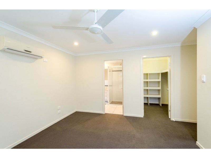 3 ALBATROS CLOSE, South Gladstone QLD 4680