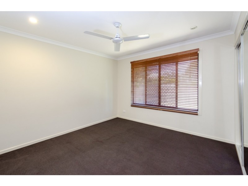 3 ALBATROS CLOSE, South Gladstone QLD 4680