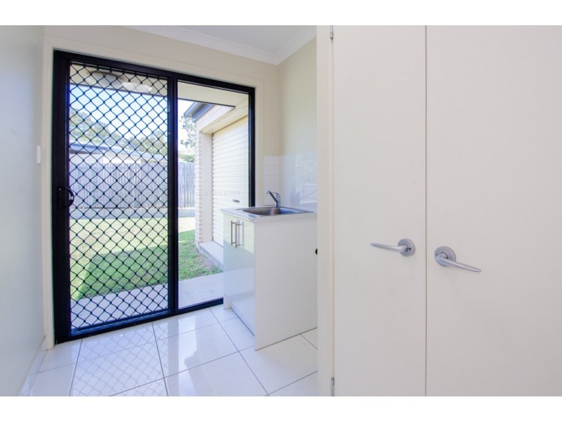 3 ALBATROS CLOSE, South Gladstone QLD 4680