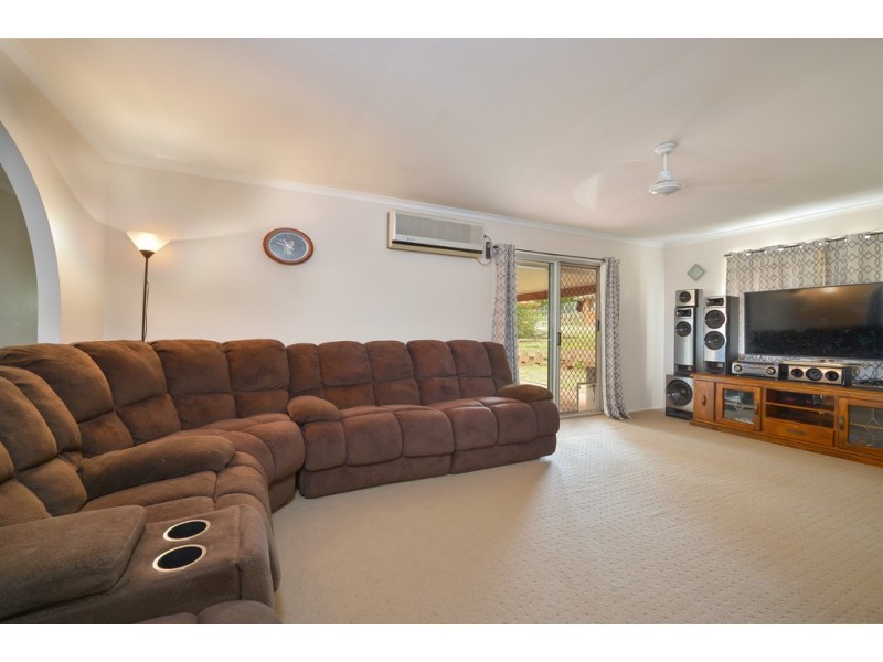 8 TENBY CLOSE, Telina QLD 4680
