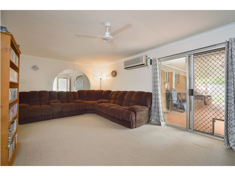 8 TENBY CLOSE, Telina QLD 4680