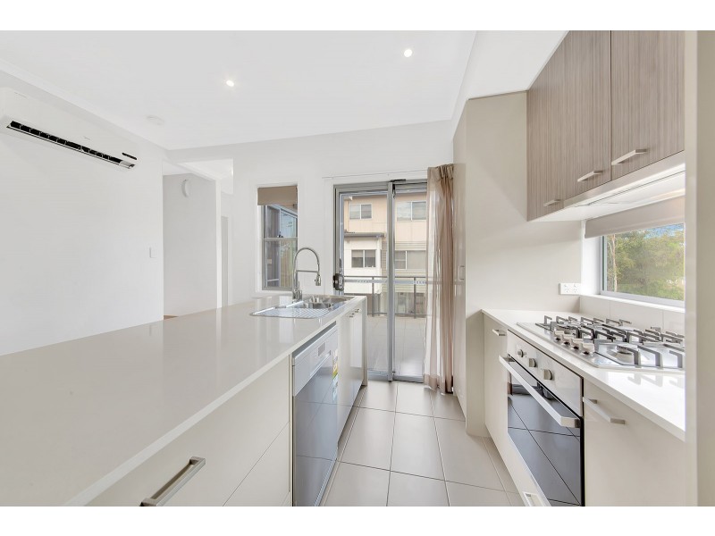 12 Flinders Street, West Gladstone QLD 4680