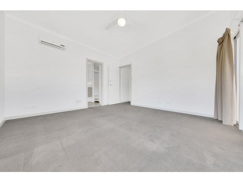 12 Flinders Street, West Gladstone QLD 4680