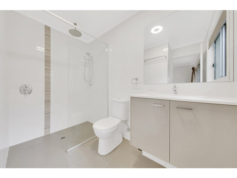 12 Flinders Street, West Gladstone QLD 4680