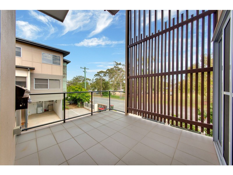 12 Flinders Street, West Gladstone QLD 4680