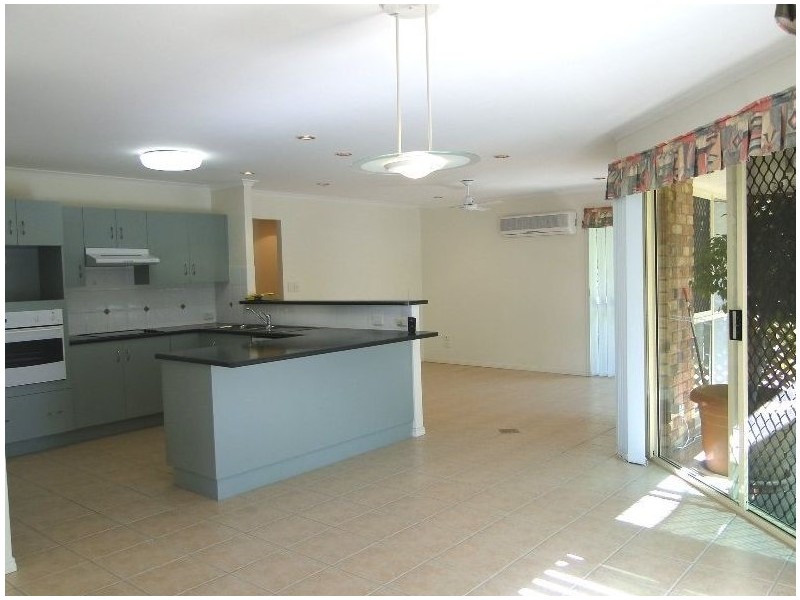 61 PENDA AVENUE, New Auckland QLD 4680