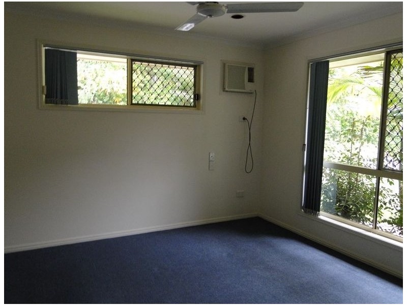 61 PENDA AVENUE, New Auckland QLD 4680