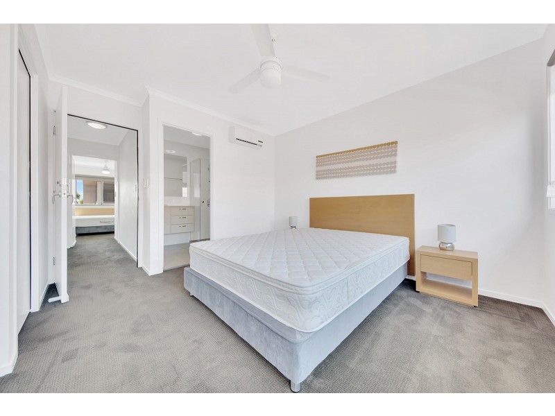 100 GLENLYON STREET, Gladstone QLD 4680