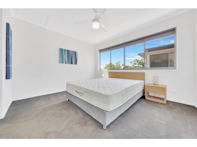 100 GLENLYON STREET, Gladstone QLD 4680