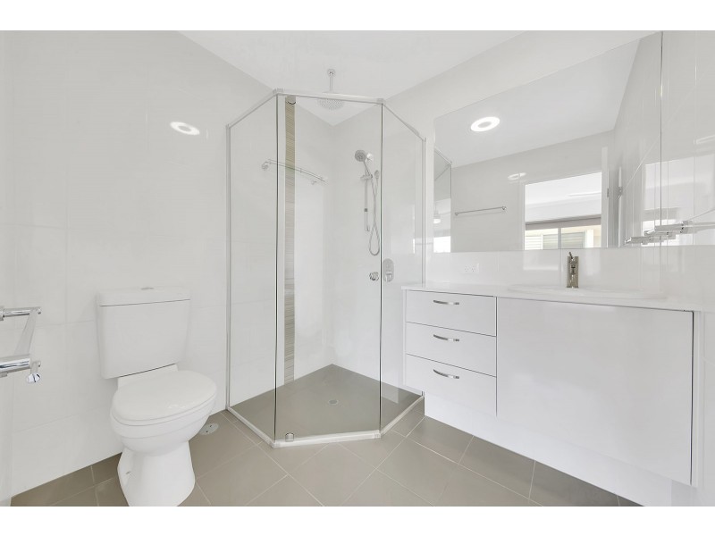 100 GLENLYON STREET, Gladstone QLD 4680