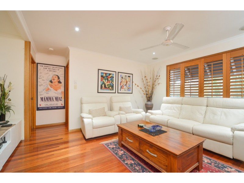 25 EDEN STREET, South Gladstone QLD 4680