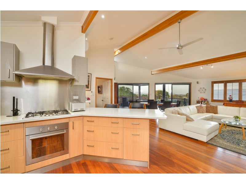 25 EDEN STREET, South Gladstone QLD 4680
