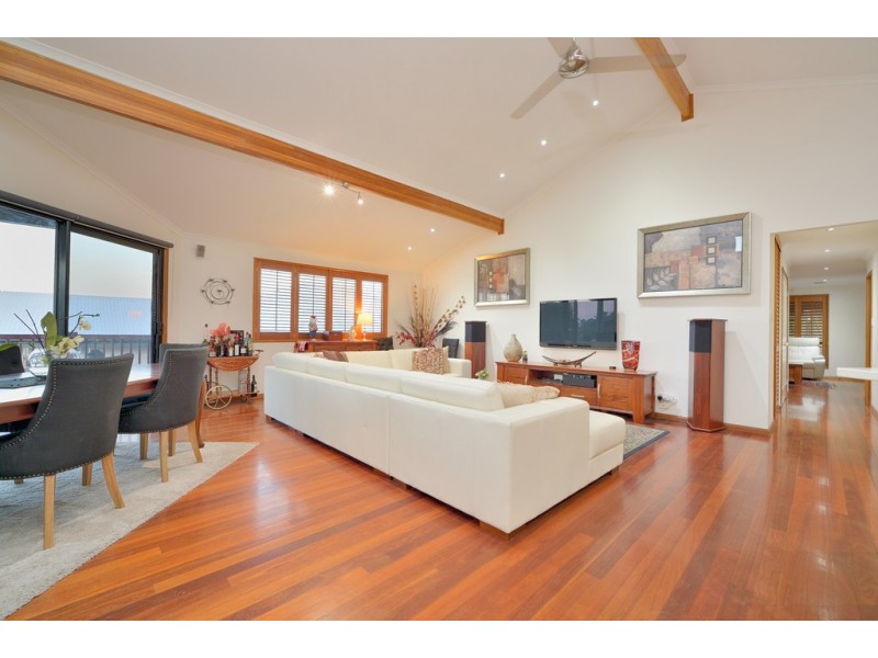 25 EDEN STREET, South Gladstone QLD 4680