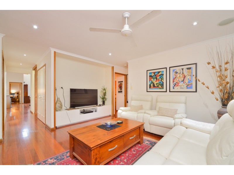25 EDEN STREET, South Gladstone QLD 4680