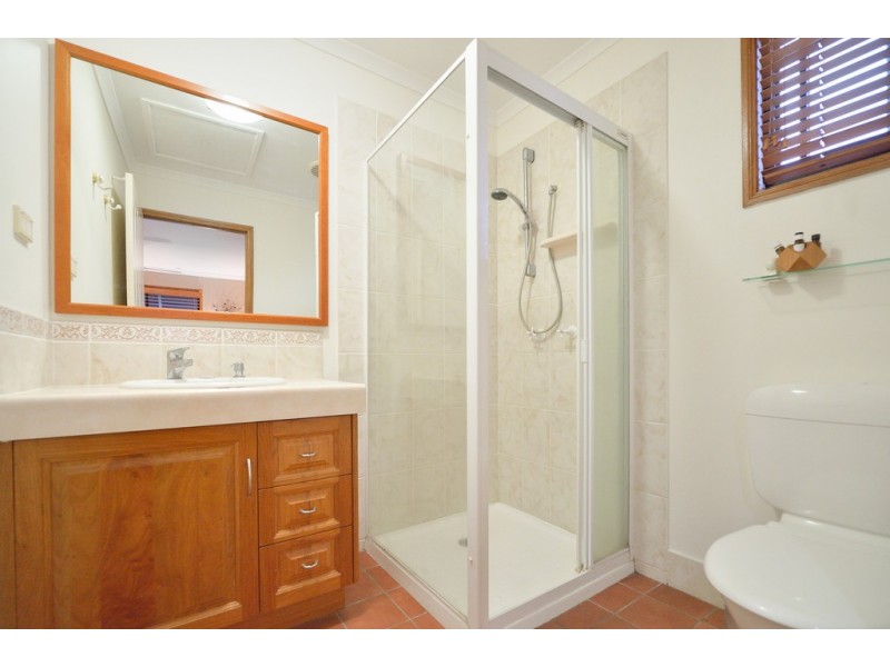 25 EDEN STREET, South Gladstone QLD 4680