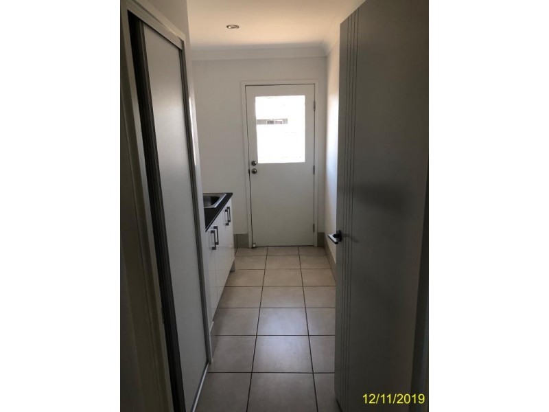 46 POWELL, New Auckland QLD 4680