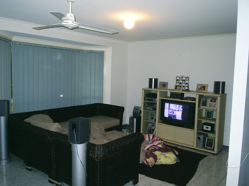 4 Dorset Close, Gladstone QLD 4680