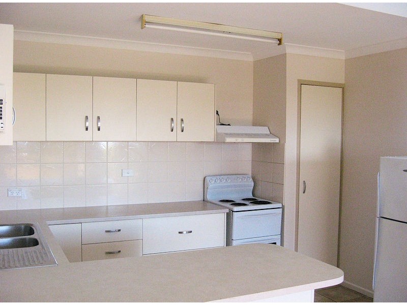 4/16 Kent Street, Gladstone QLD 4680