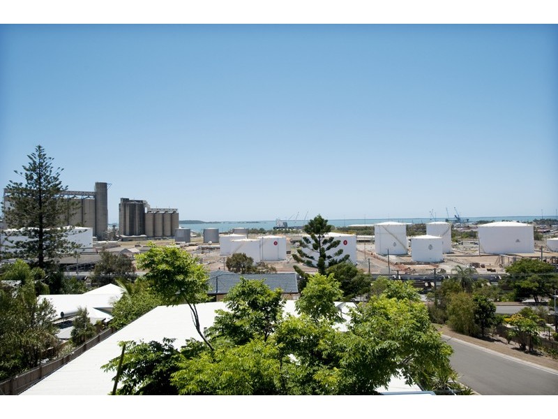 4 Lord Street, Gladstone City QLD 4680