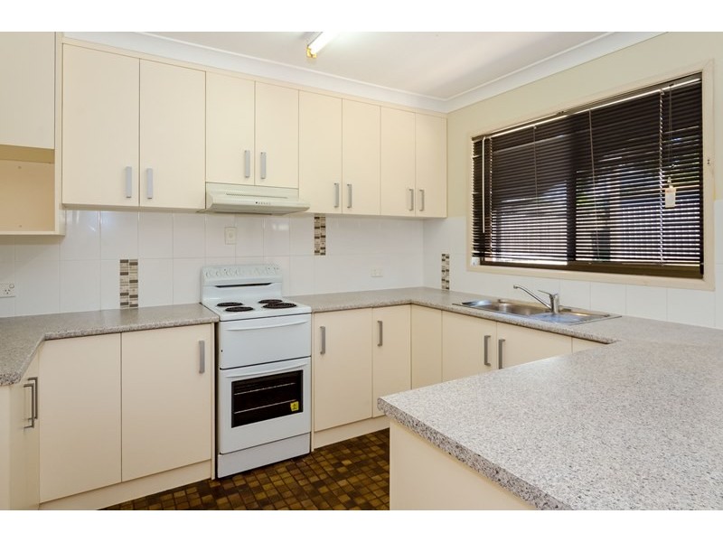 34 Aramac Drive, Clinton QLD 4680