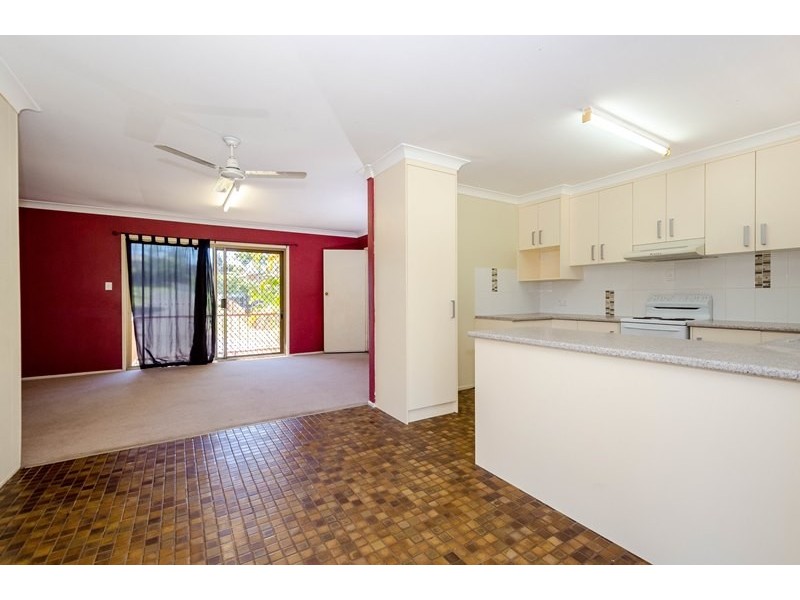 34 Aramac Drive, Clinton QLD 4680