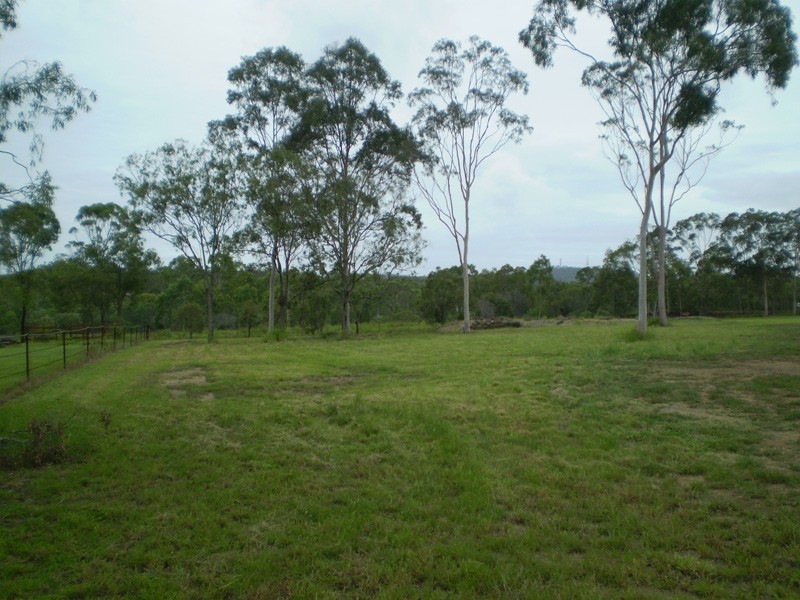 14 Ambrose Lane, Beecher QLD 4680