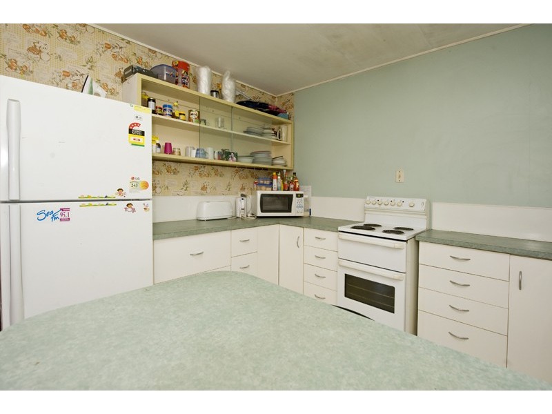 18 Mylne Street, Gladstone QLD 4680