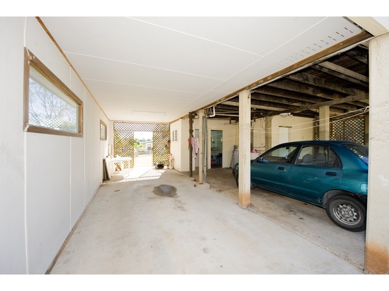 18 Mylne Street, Gladstone QLD 4680