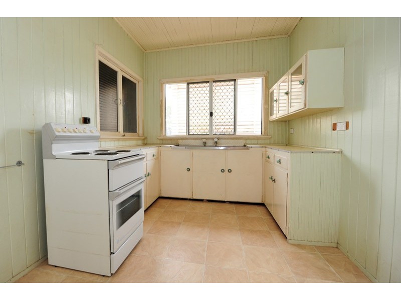 239 Auckland Street, Gladstone QLD 4680