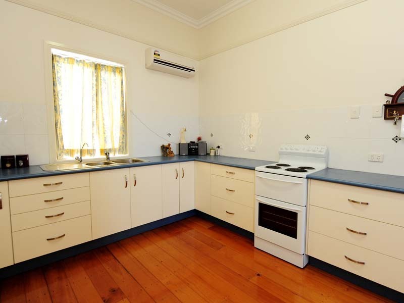 11 Cotton Street, Gladstone QLD 4680